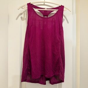 Under Armour Women's Berry Tank Top XL